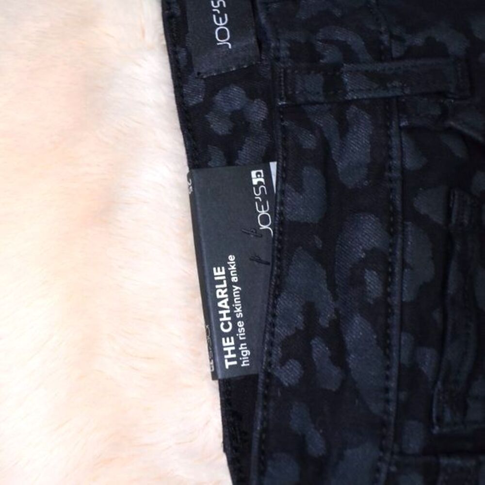 Joe’s Jeans The Charlie High Rise Skinny Jeans Black Cheetah Print Size 25 - Picture 7 of 11